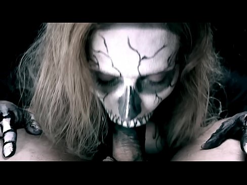 ❤️ Demon qız qara ağzı ilə xoruz əmmək və cum udmaq. ❌ Porn video bizdə ﹏